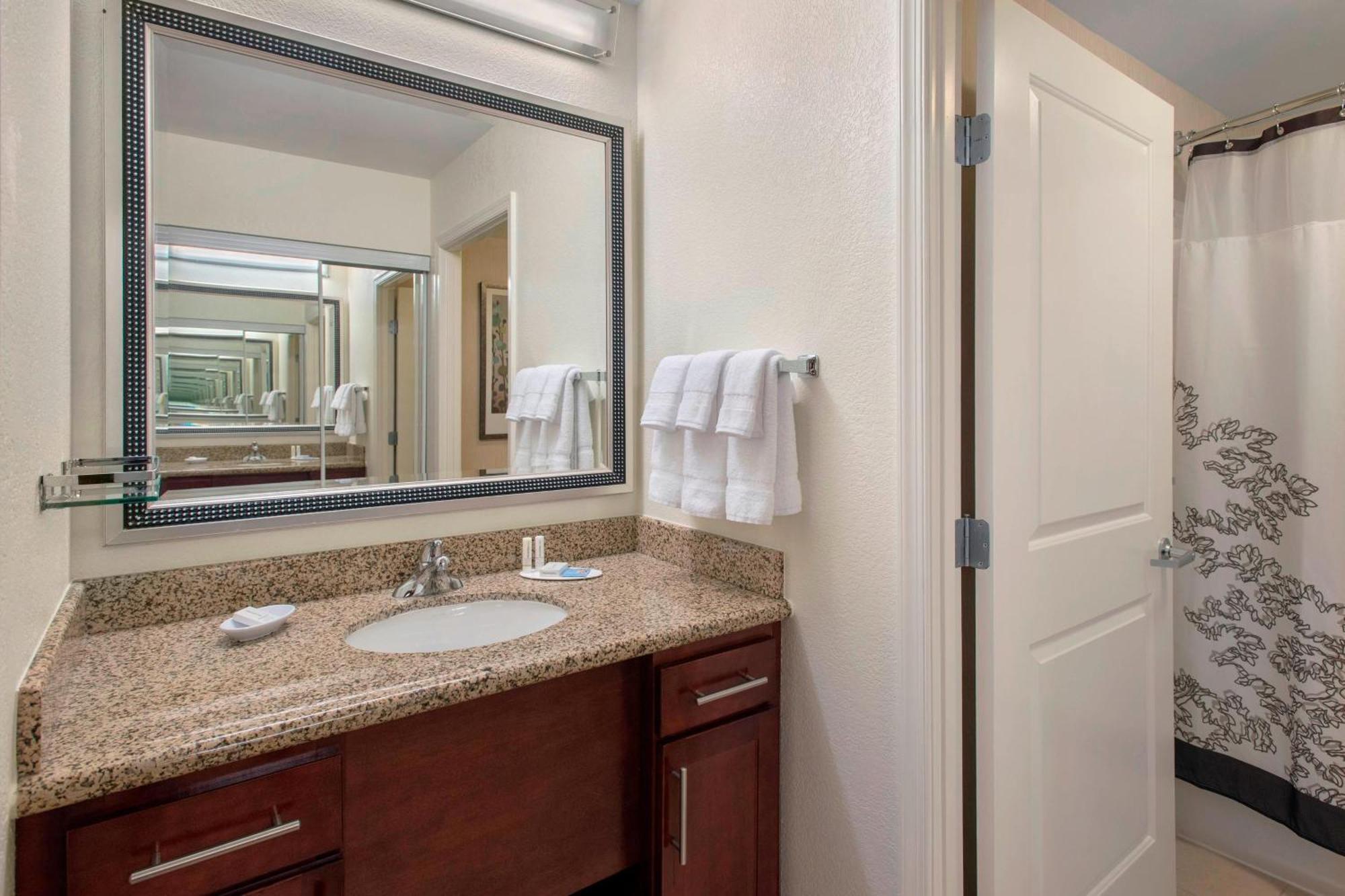 Residence Inn Alexandria Old Town South At Carlyle Zewnętrze zdjęcie